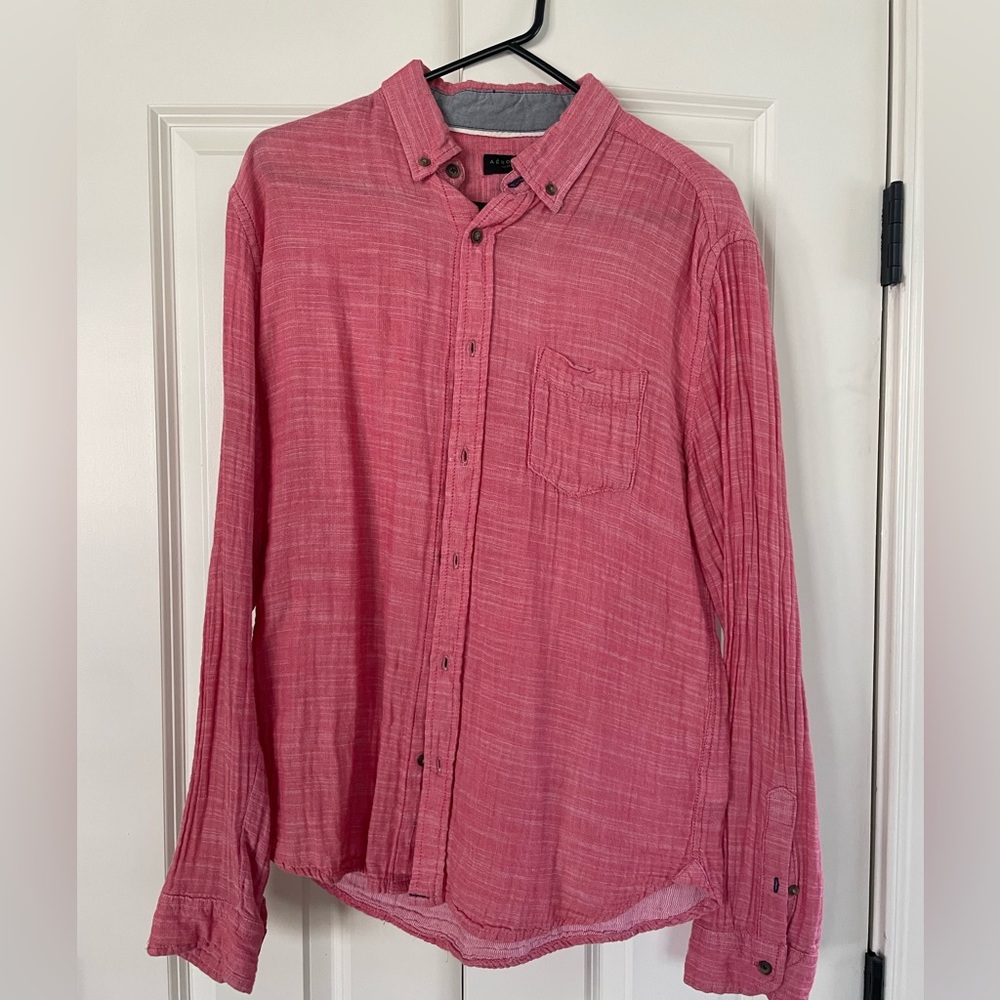 Men’s linen button down